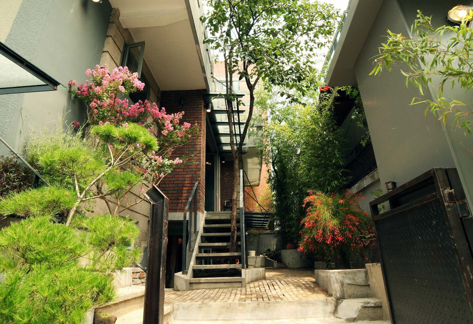 Hongdae Guesthouse Pajamaparty Seul Exterior foto